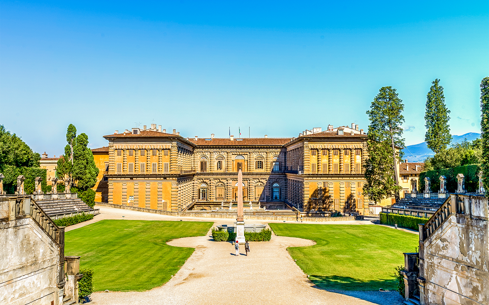 Palazzo pitti 2025 carlton center